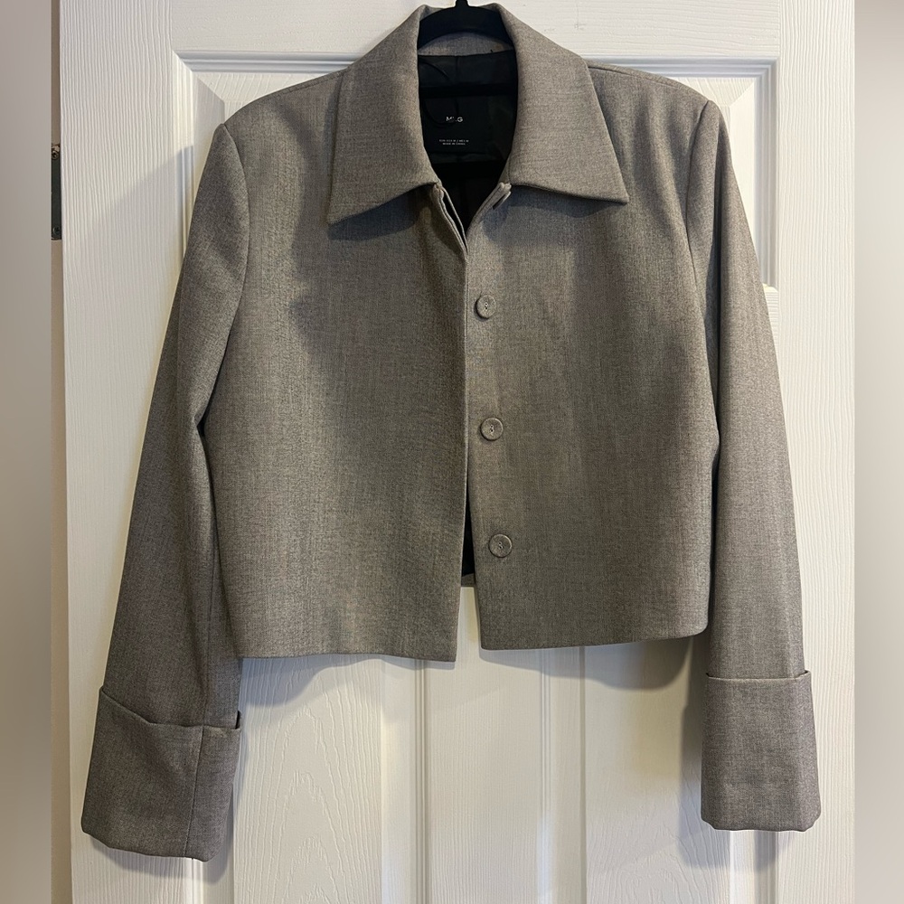 MANGO cropped blazer